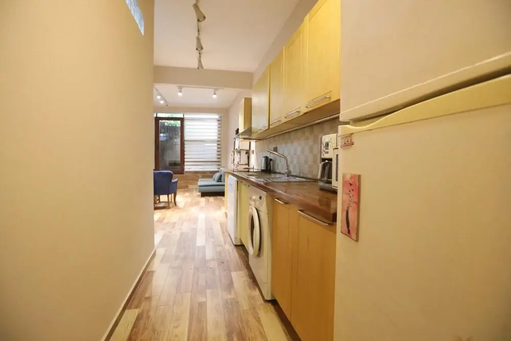 House Near Trendy Attractions and Close to Taksim