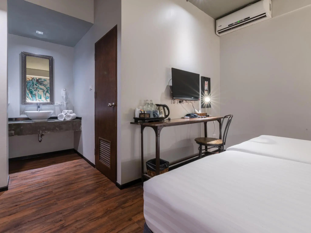 Cacha Hotel Bangkok - Near BTS Ratchathewi & Siam
