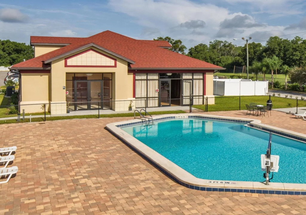 Maingate Florida Hotel