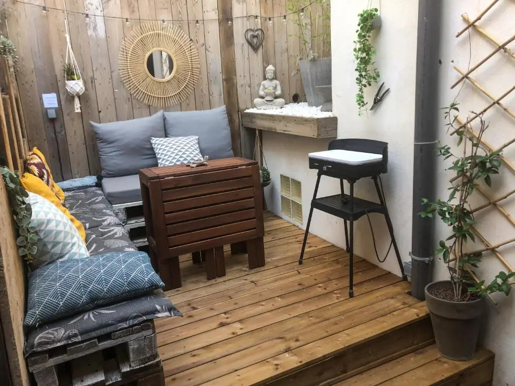 Appartement INTRAMUROS RARE T2 Paisible avec terrasse privée et Climatisation