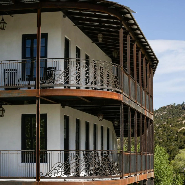 Surf Hotel