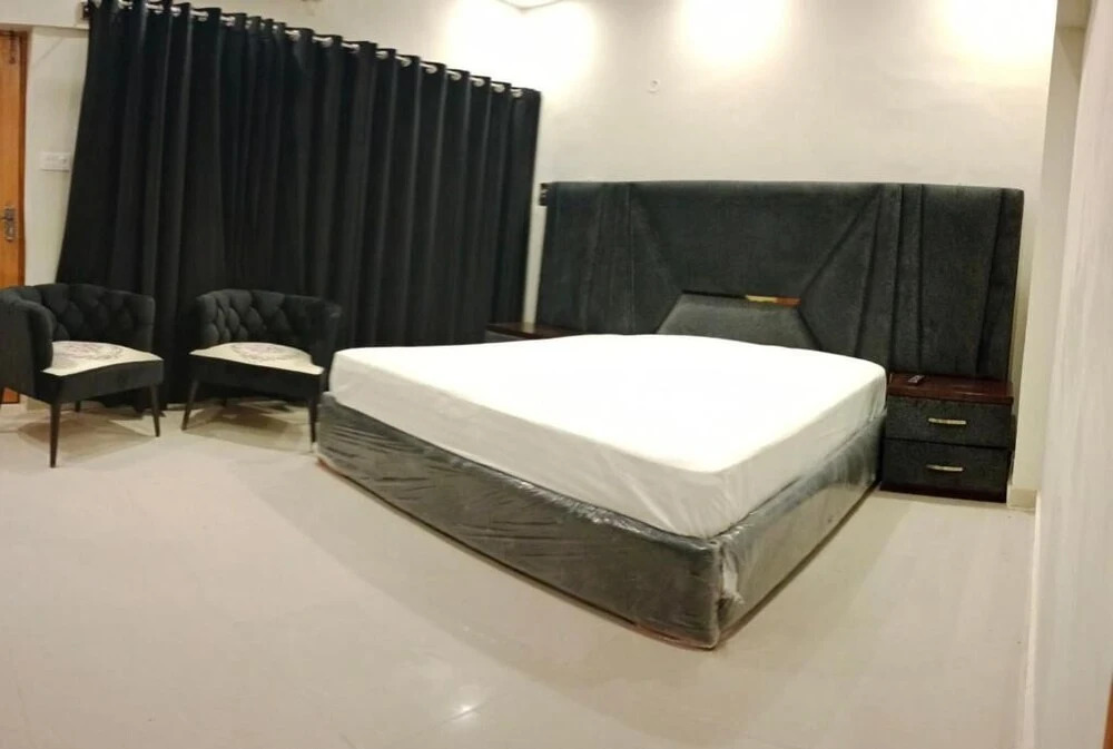 Grand Hayat Guest House