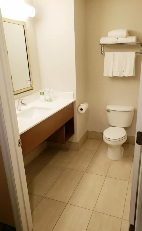 Holiday Inn Express Hotel & Suites Bluffton at Hilton Head Area by IHG