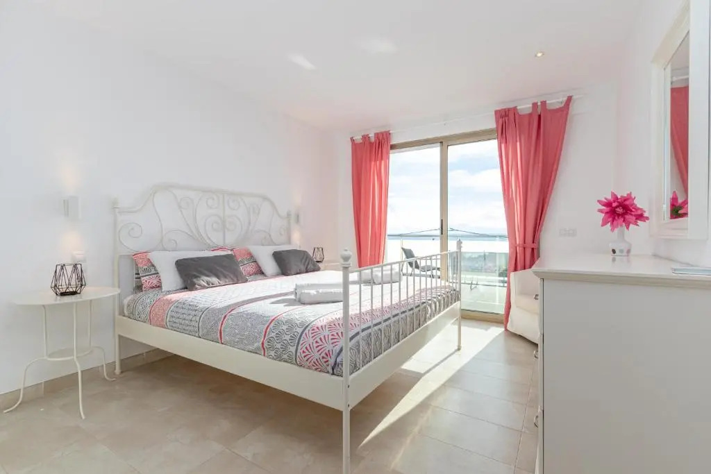 Adosado Bellavista B By homevillas360