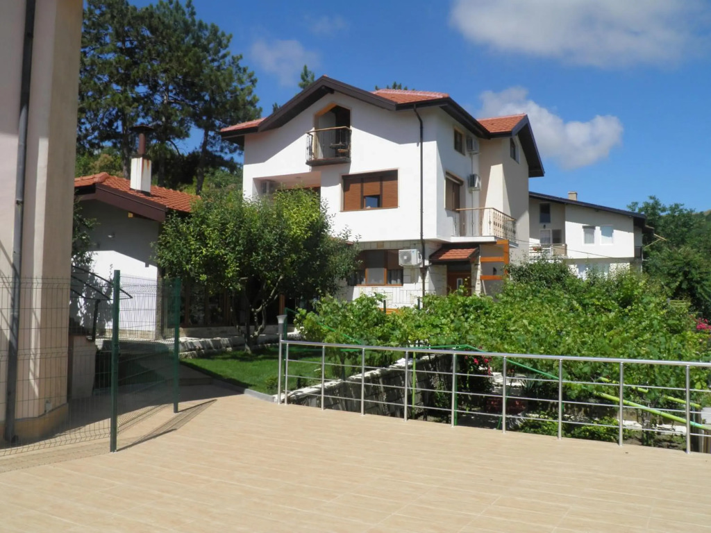 villa MAK
