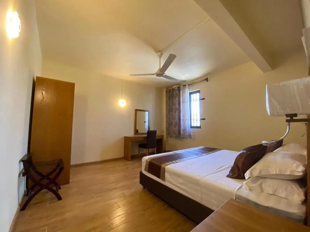 The Monalysa Suites & Residence