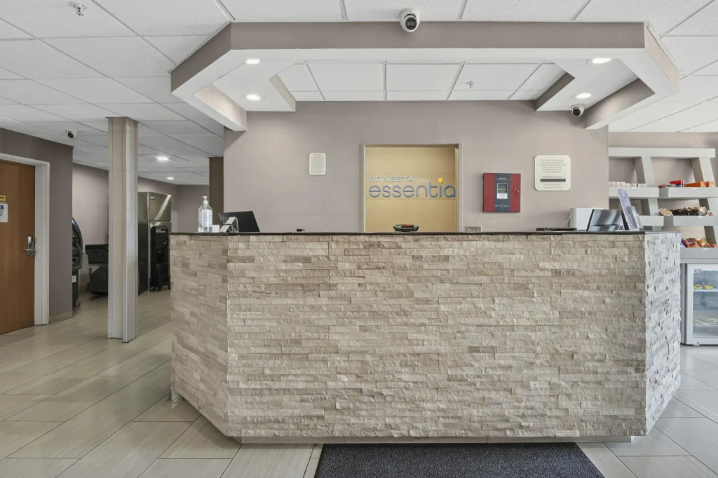 Sonesta Essential Hotels & Suites Kansas City Blue Springs