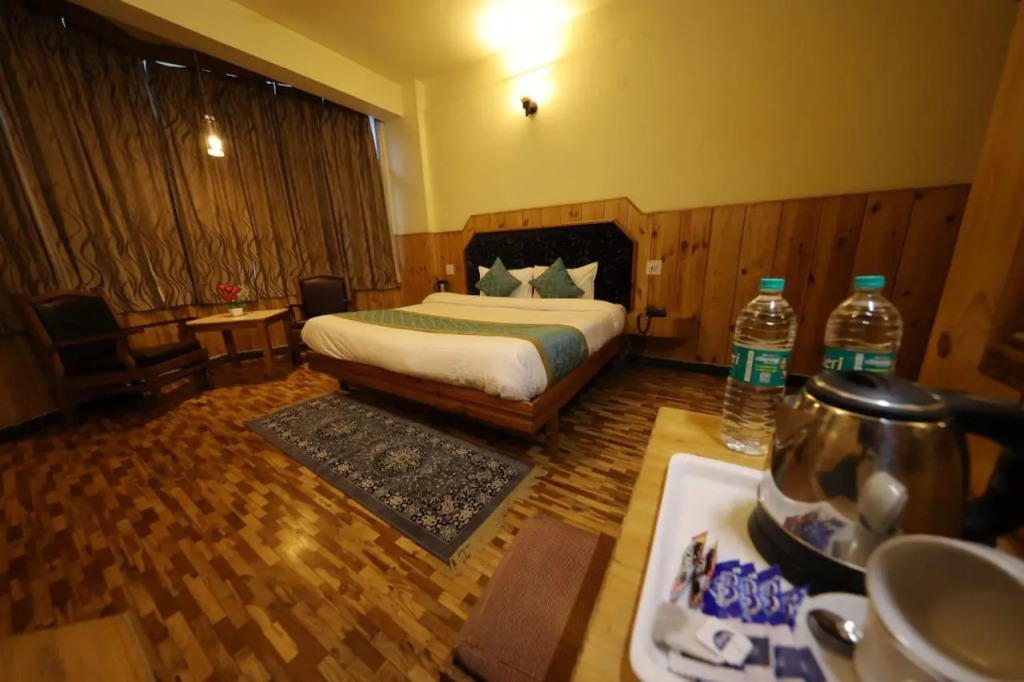 Hotel Yak
