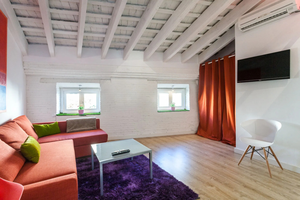 Baron Suites Reina