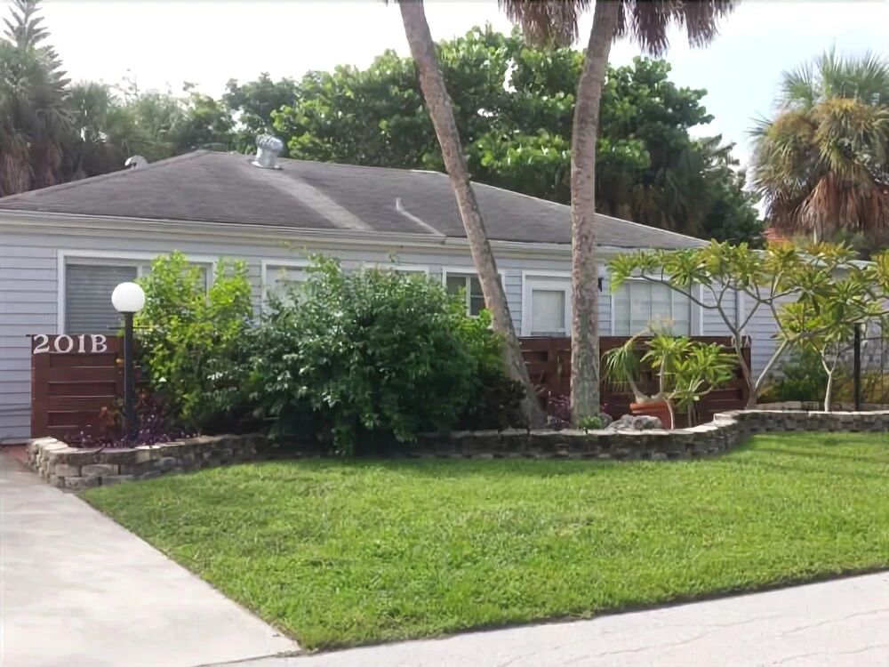 Izzy's Place by Wagner Realty