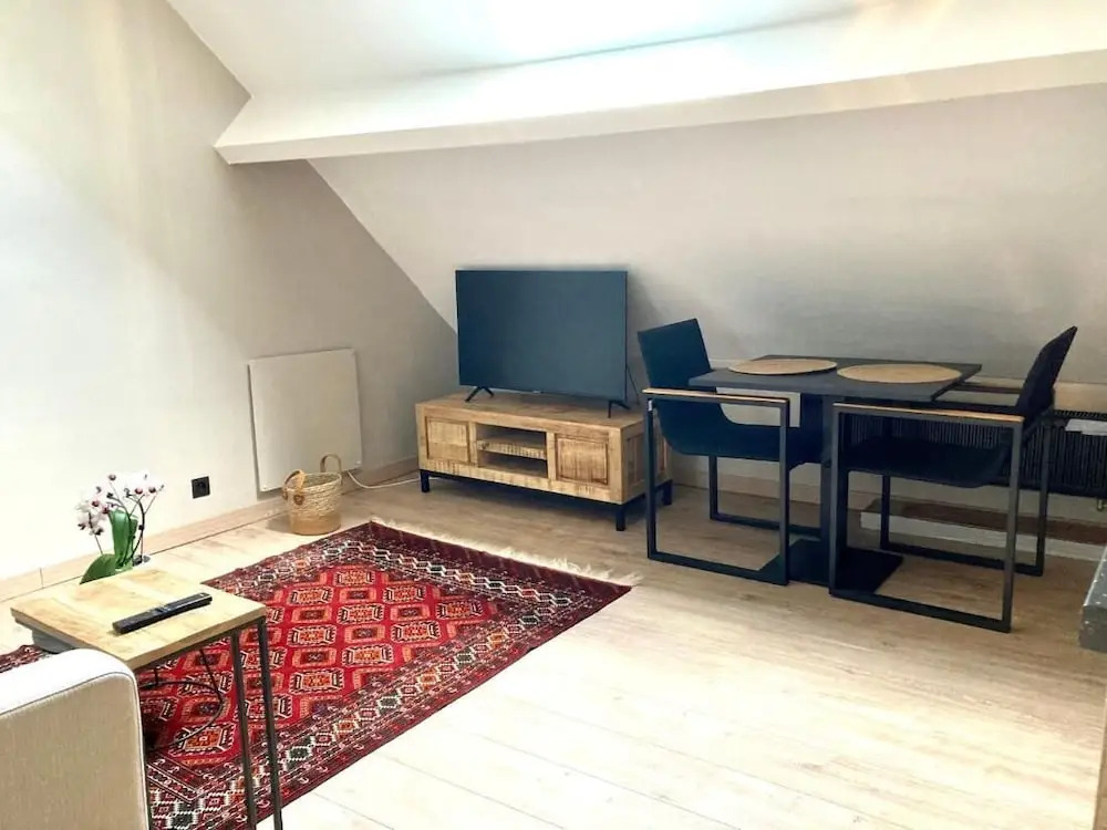 Royas Home Private Studio
