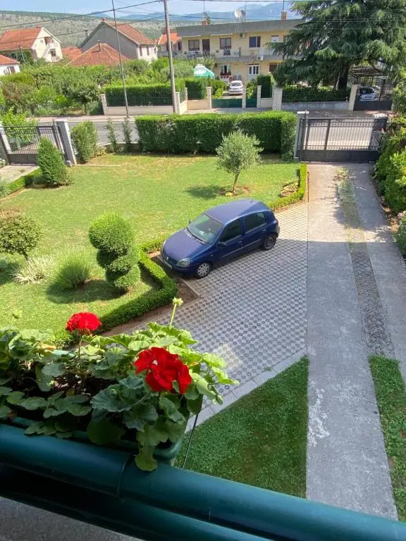Lovely 1-bedroom apartment with free parking