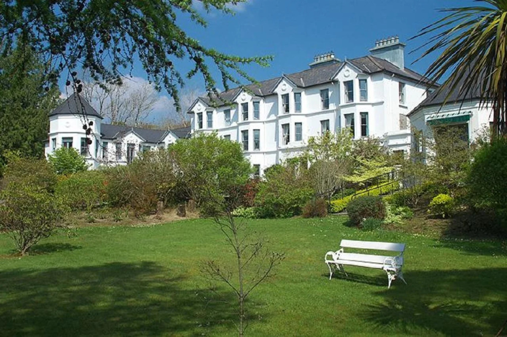 Seaview House Hotel