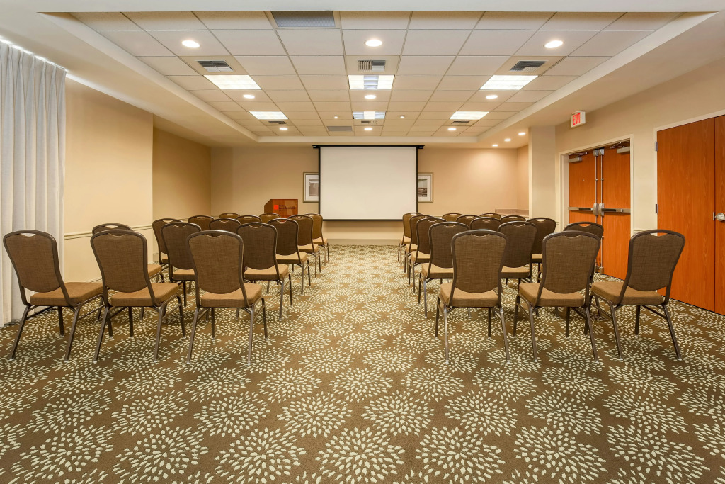 Hilton Garden Inn Bakersfield