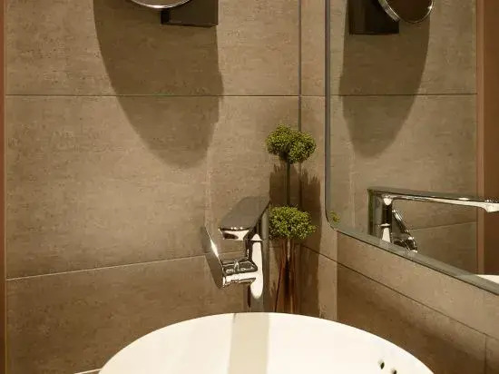 Home Inn Jinzhou Central Street Nanjing Road