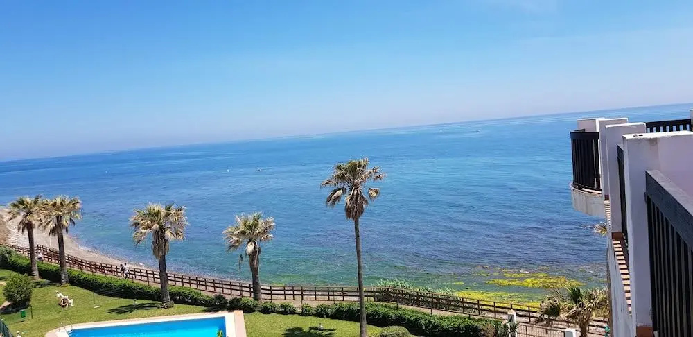 Exquisite Calahonda Beach Studio