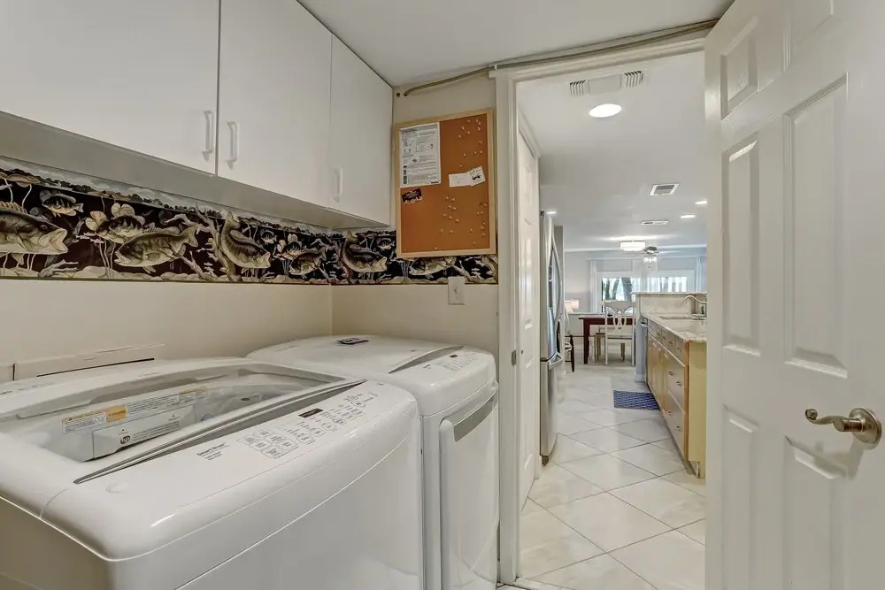 Club Villas Condo With Pool Access by Redawning