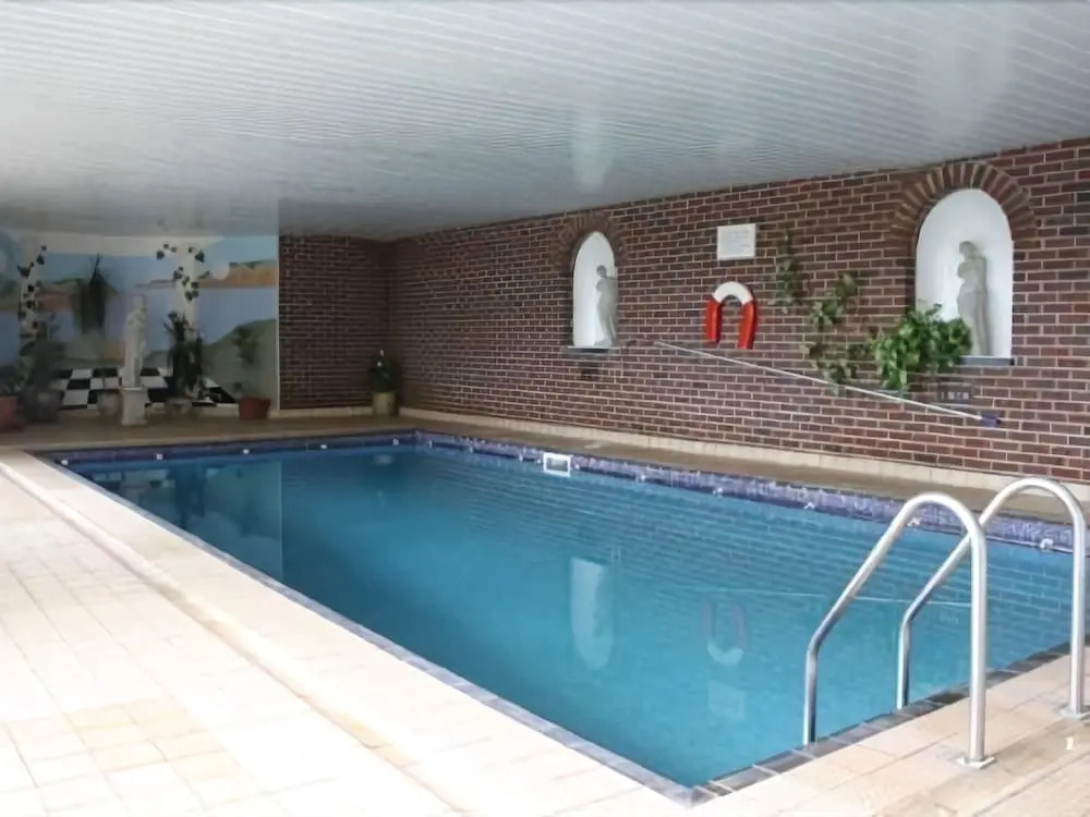Lantern Lodge Hotel