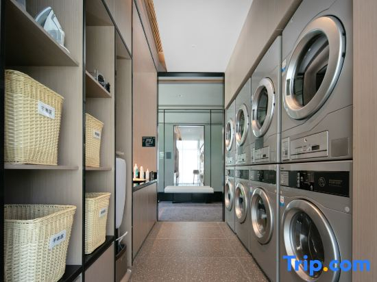 Atour Hotel Shanghai University Shangda Road