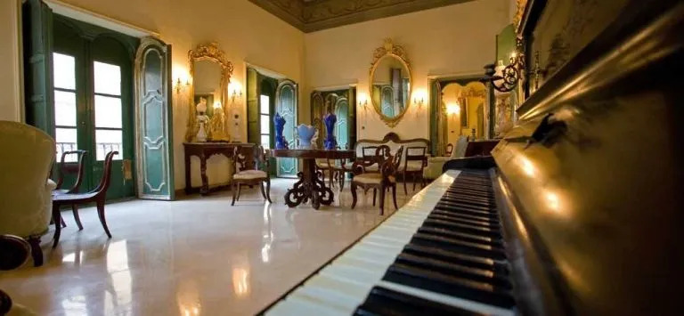 Palazzo Senape De Pace