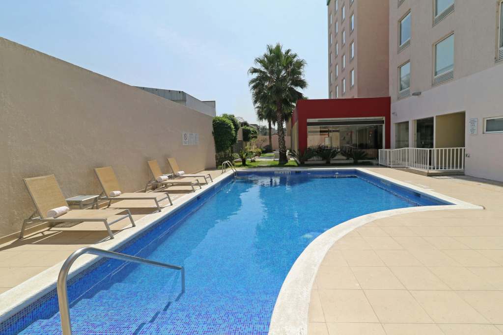 Holiday Inn Express Guadalajara Aeropuerto by IHG