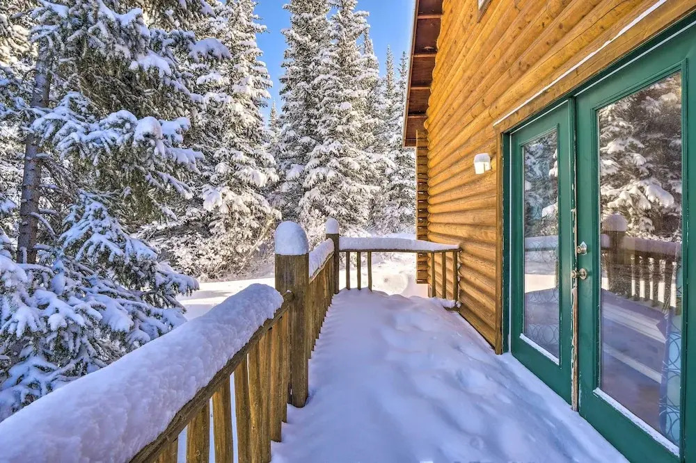 Fairplay Cabin w/ Mountain Views ~ 25 Mi to Breck!
