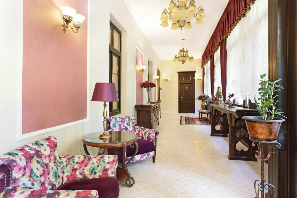 Hotel Regal 1880 - Boutique Hotel in Parcul Central Sinaia