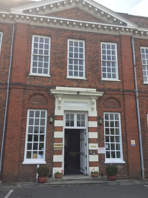 Baylis Park Hotel