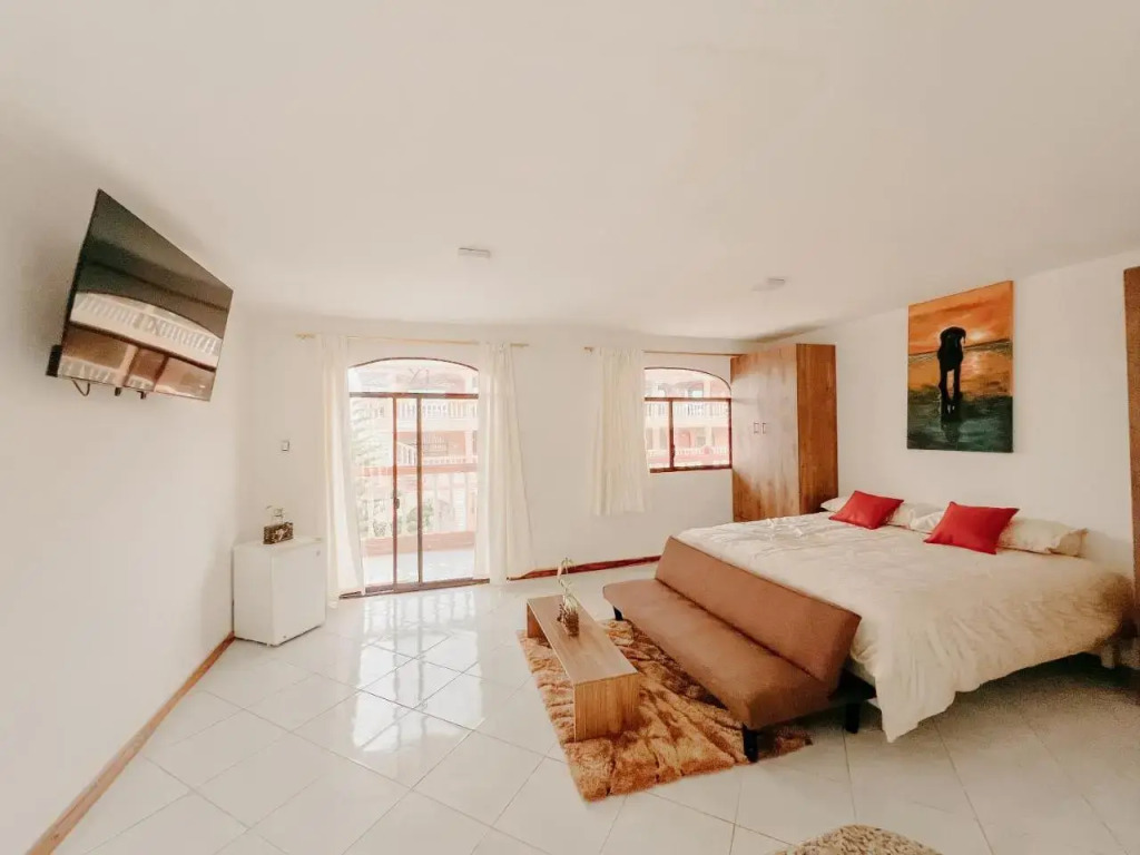 Suite Hotel Romanos