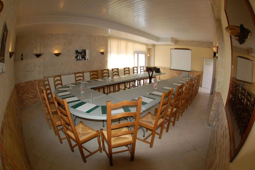 Hotel Des Couronnes Chateaudun