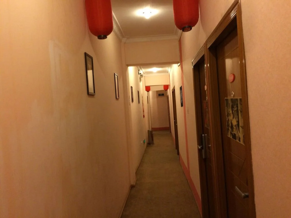 Kunming Lang Mei Youth Hotel