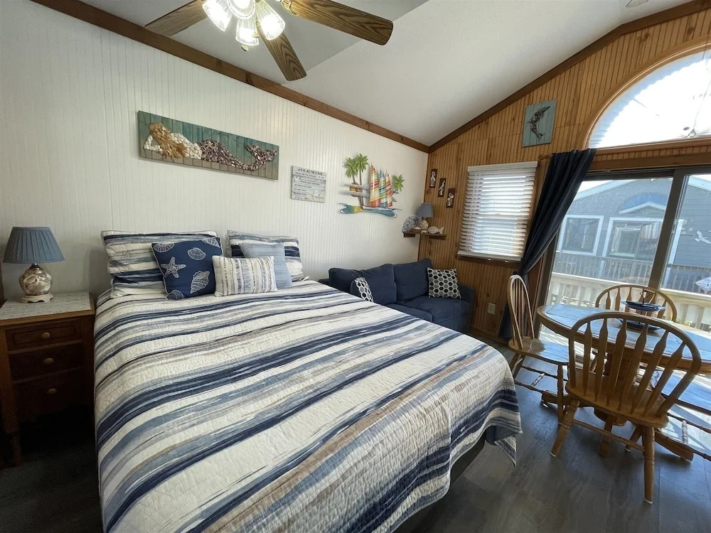 39 Almost Heaven Studio Bedroom Condo by RedAwning