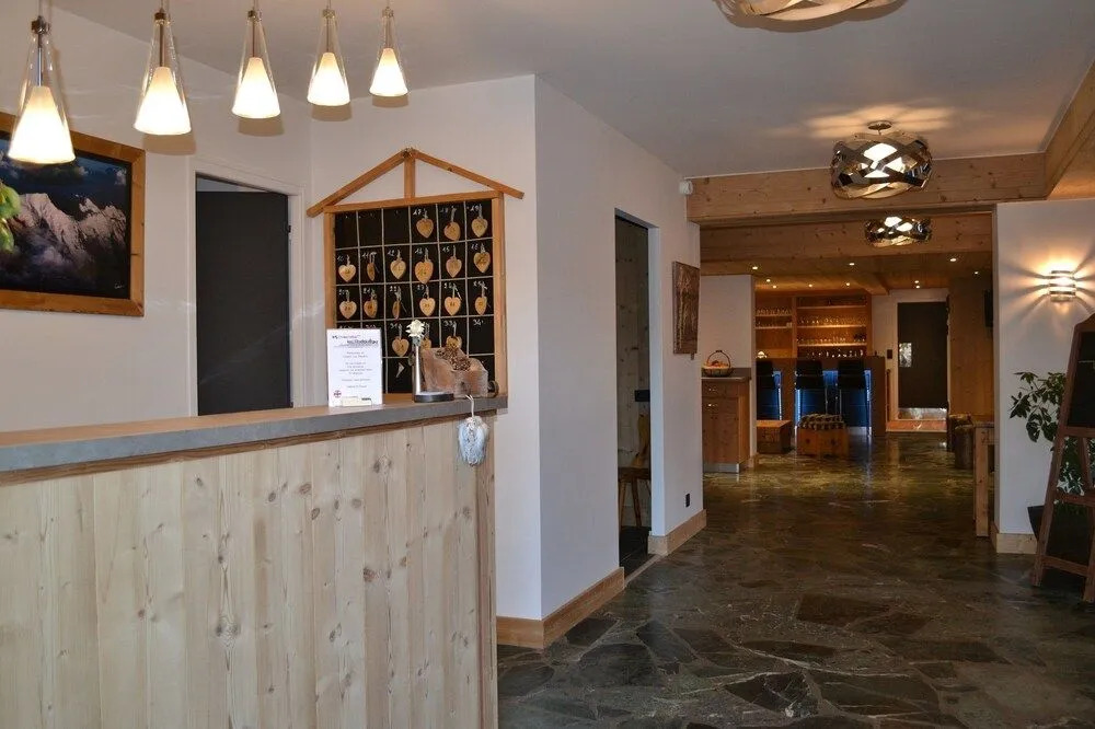 Chalet-Hôtel Les Rhodos