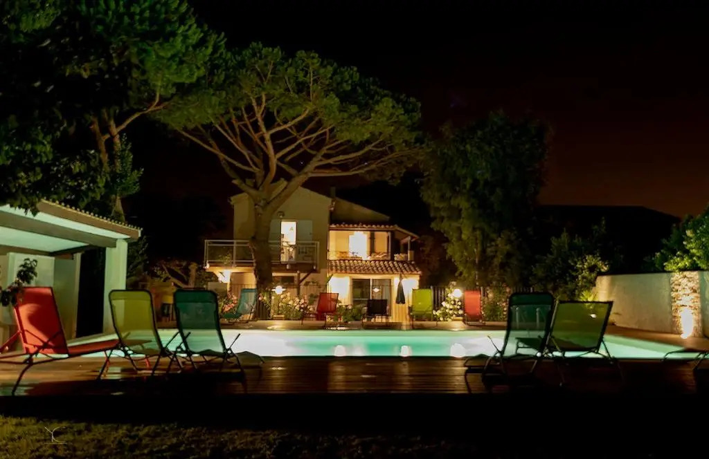 Studio de Charme, Piscine Et Mer a Pieds