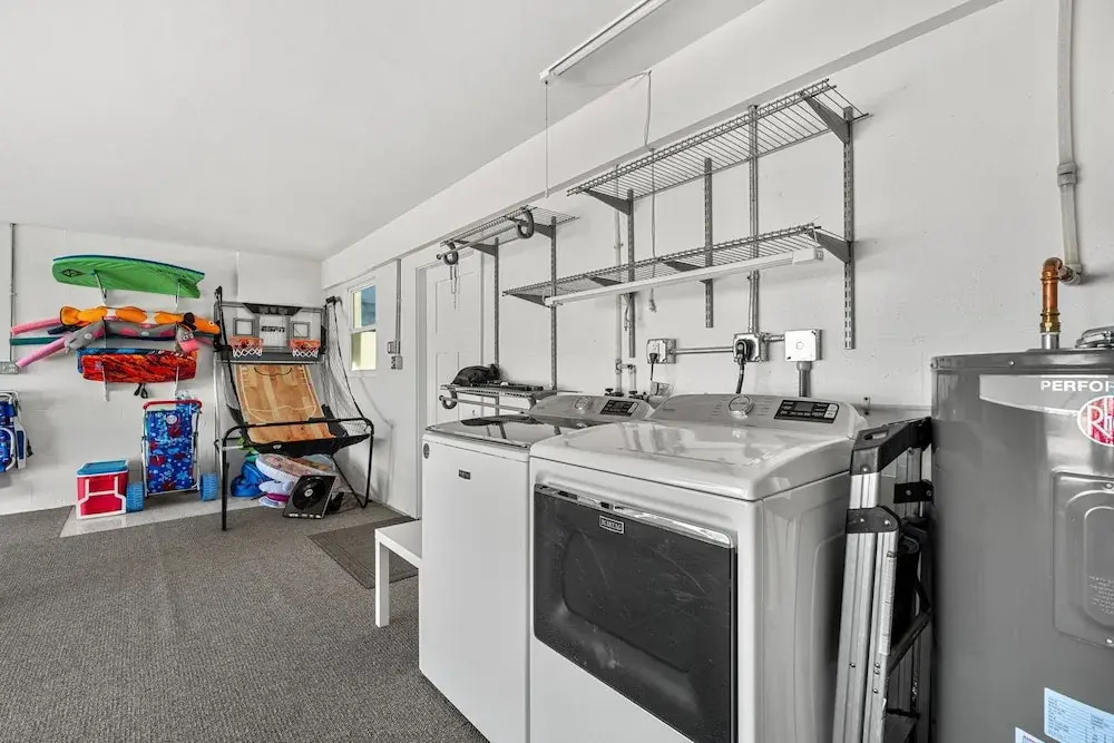 126 Deleon Rd