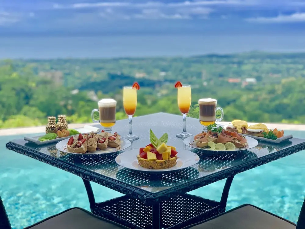 Golden Pineapple Villas-Adults Only