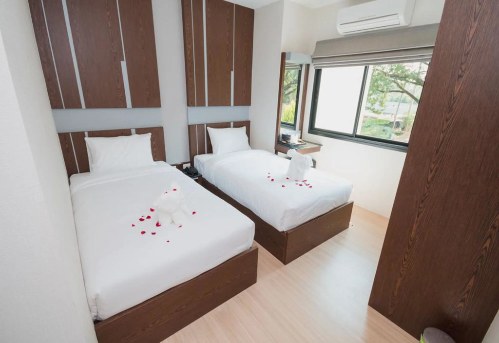 The Y Smart Hotel