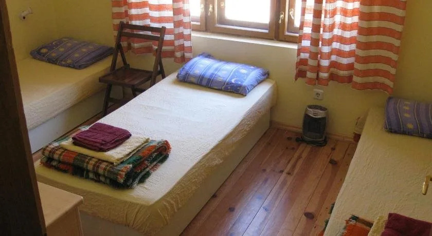 Hostel Mostel