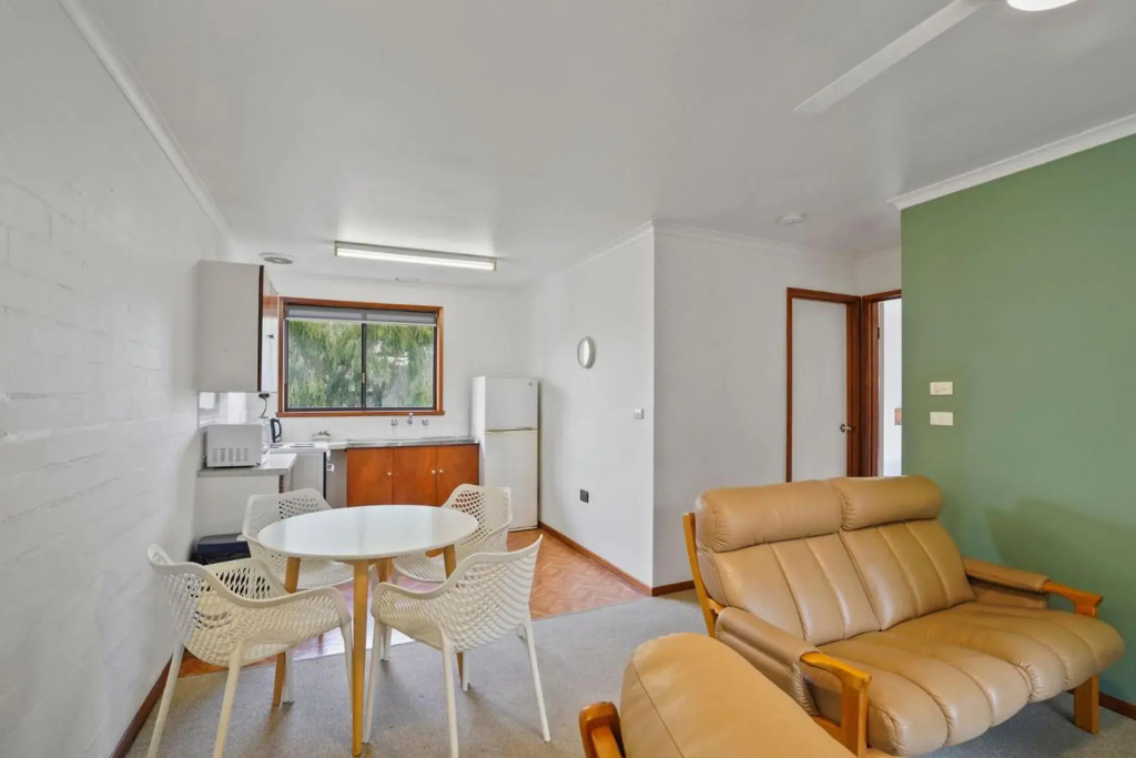 Eastern Beach Units #5