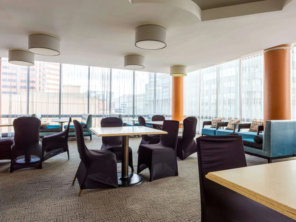 Comfort Inn & Suites Baltimore Inner Harbor