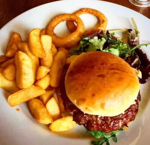 The Coach and Horses Inn