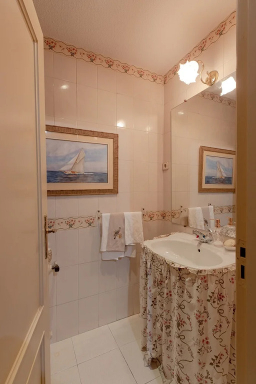 Cool apartment in Puerta del Hierro