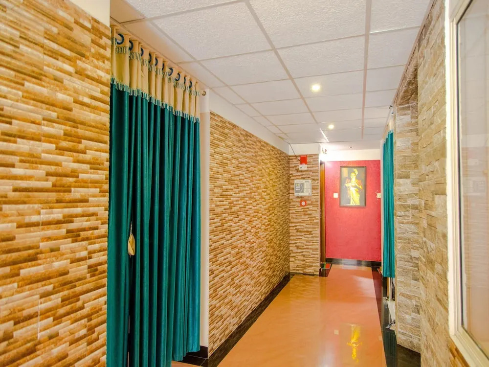 OYO 5805 Uthradam Towers