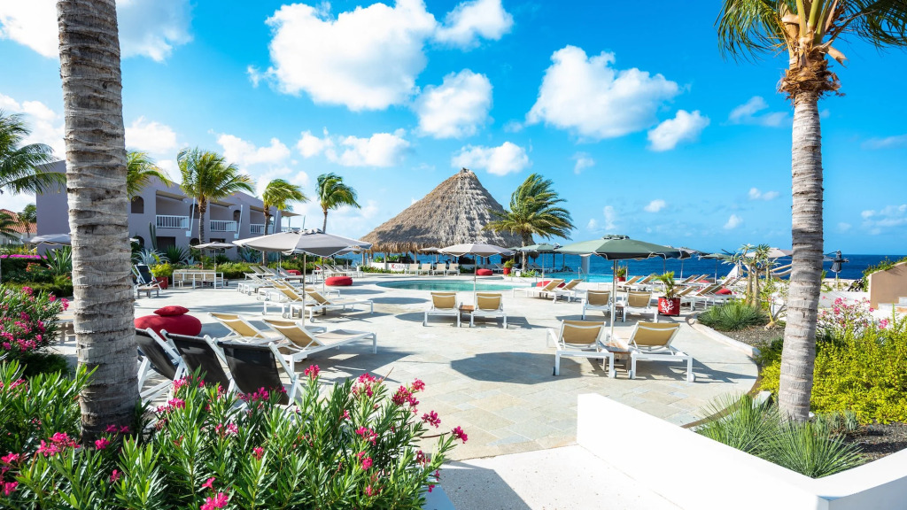Coral Estate Luxury Resort