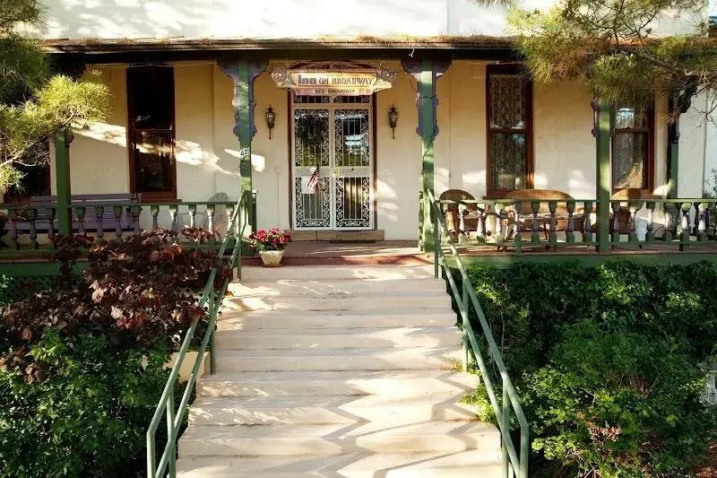 Inn On Broadway