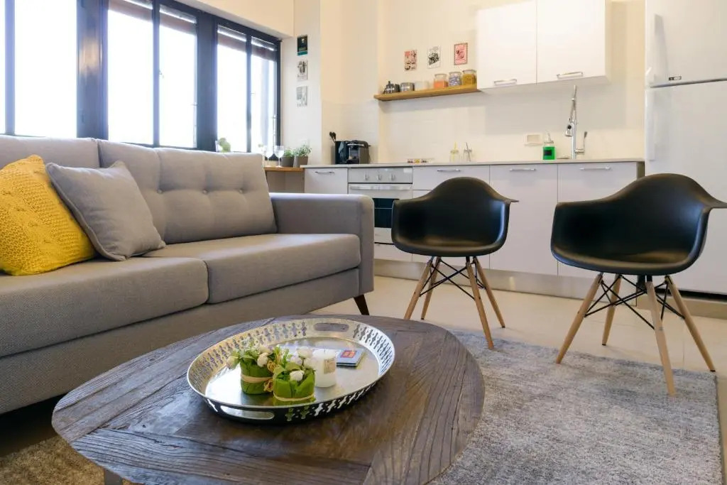 16 HaRakevet Street - By Beach Apartments TLV