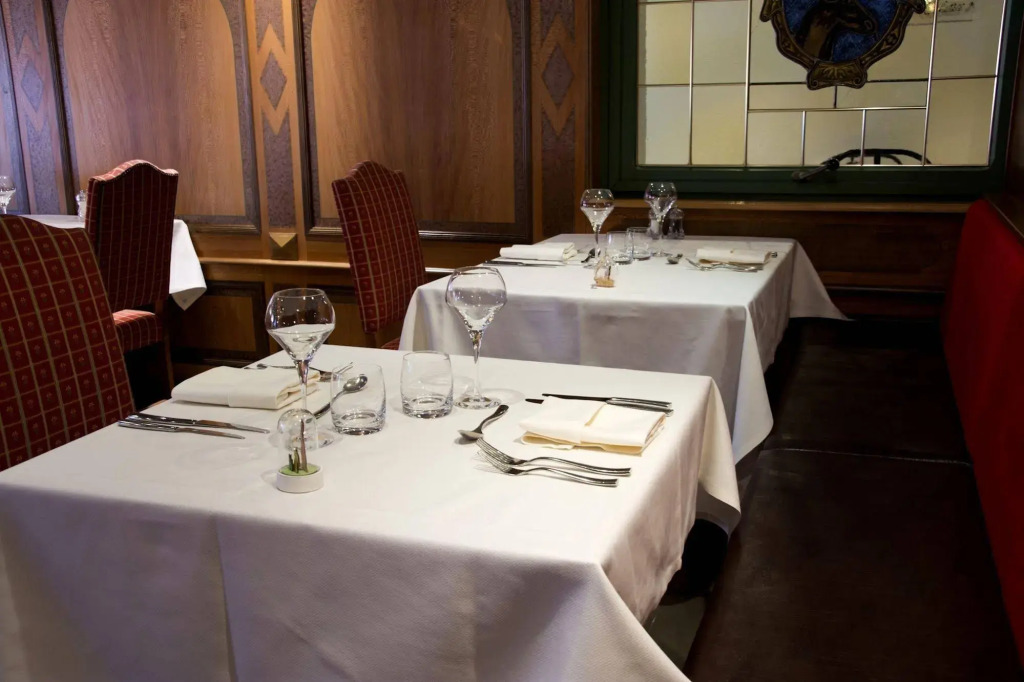 Hotel Spa et Restaurant Au Chasseur