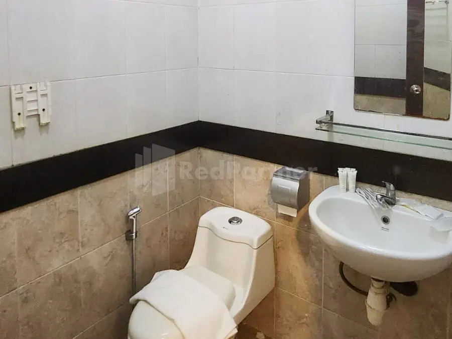 Chola Inn at Nagoya Hill Batam Mitra RedDoorz