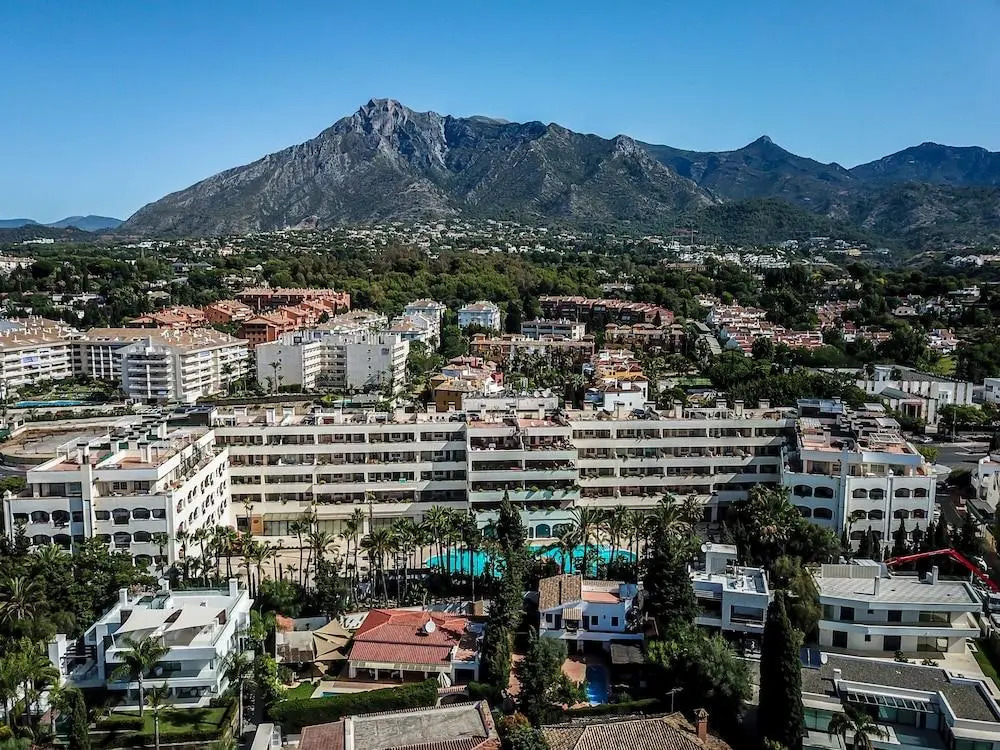 Apartamentos Guadalpin Boutique