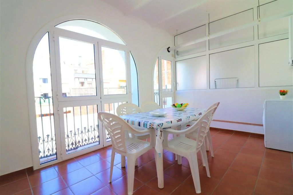 Llevant 3 1 Centro Roses - Barneda Premium